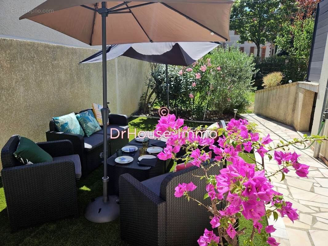 Maison à SAINT-MAUR-DES-FOSSES