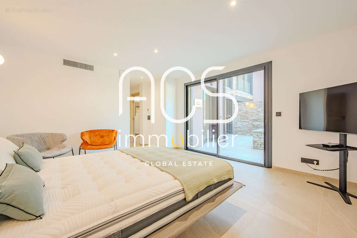 Vente Villa-Loft 5 pièces Gassin - 5 min St Tropez et plages à pied - photo 16