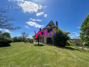 Maison à MILHAC-D'AUBEROCHE