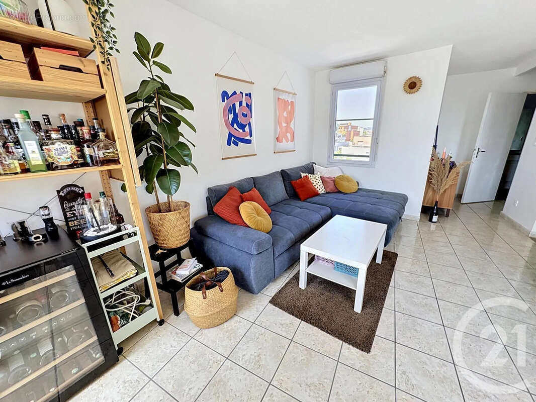 Appartement à LYON-8E