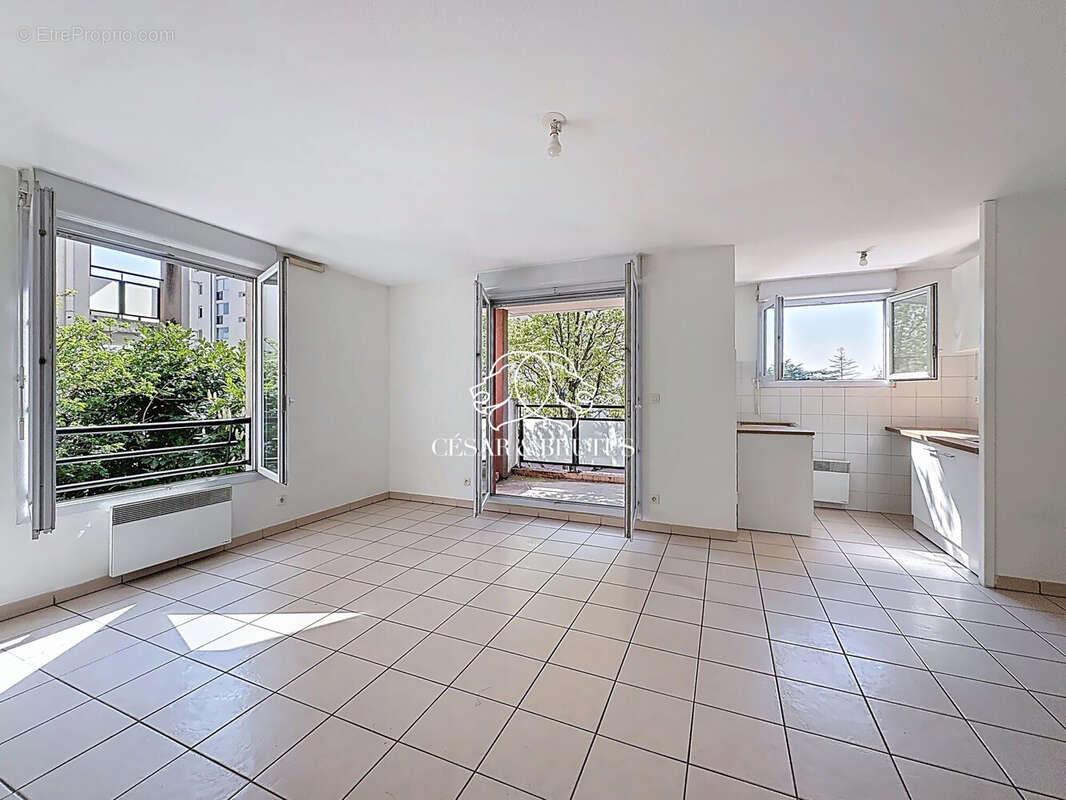 Appartement à VENISSIEUX