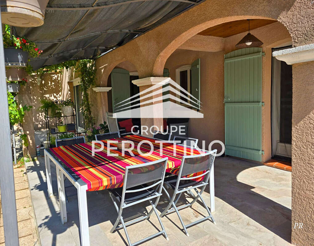 Maison à LA DESTROUSSE