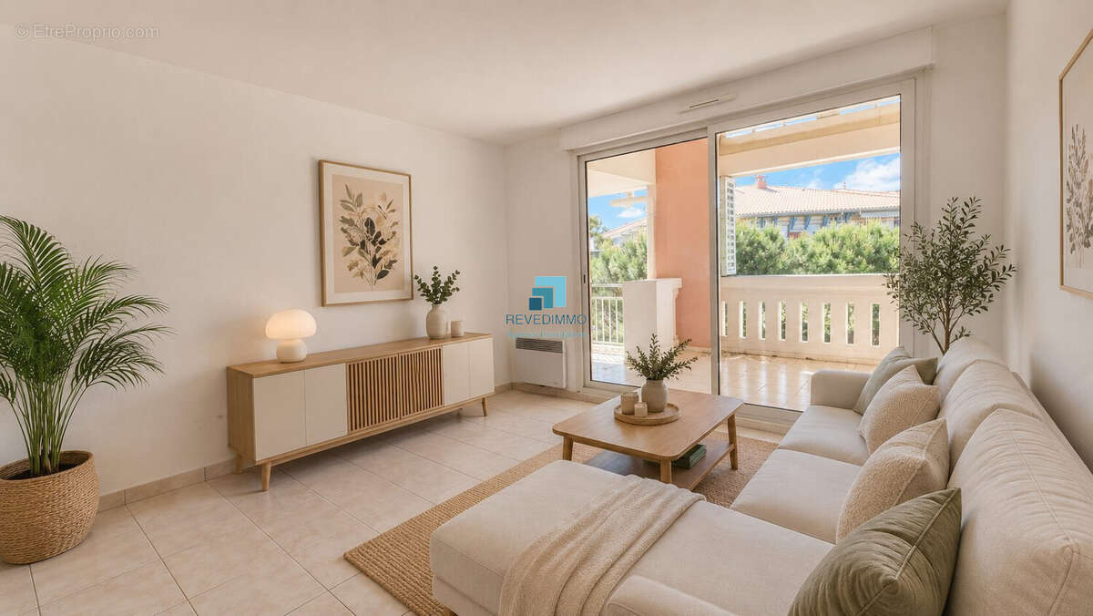 idée d'aménagement intérieur - Appartement à FREJUS