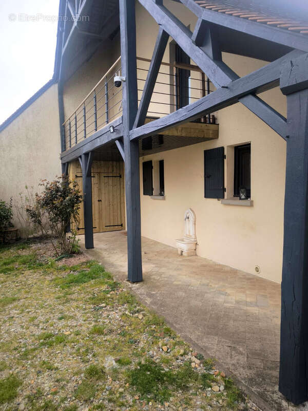 Maison à COULANS-SUR-GEE