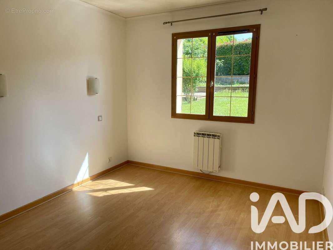 Maison 123 m² à Courtois-Sur-Yonne  - photo 7
