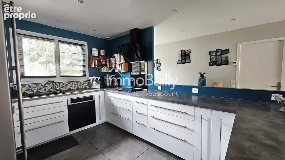  Maison à vendre à Léognan avec piscine et jardin - photo 2