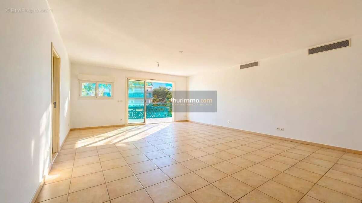 Appartement à SAINT-RAPHAEL