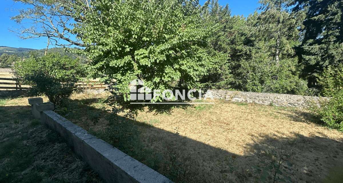 Maison en pierre – 99 m² – 3 chambres – Saint-Alban-les-Eaux - photo 3