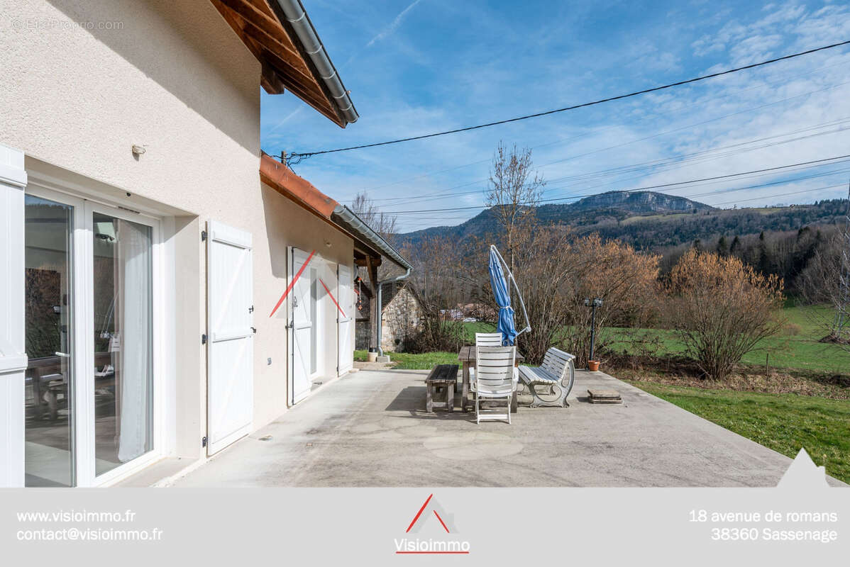 Maison à LES ECHELLES