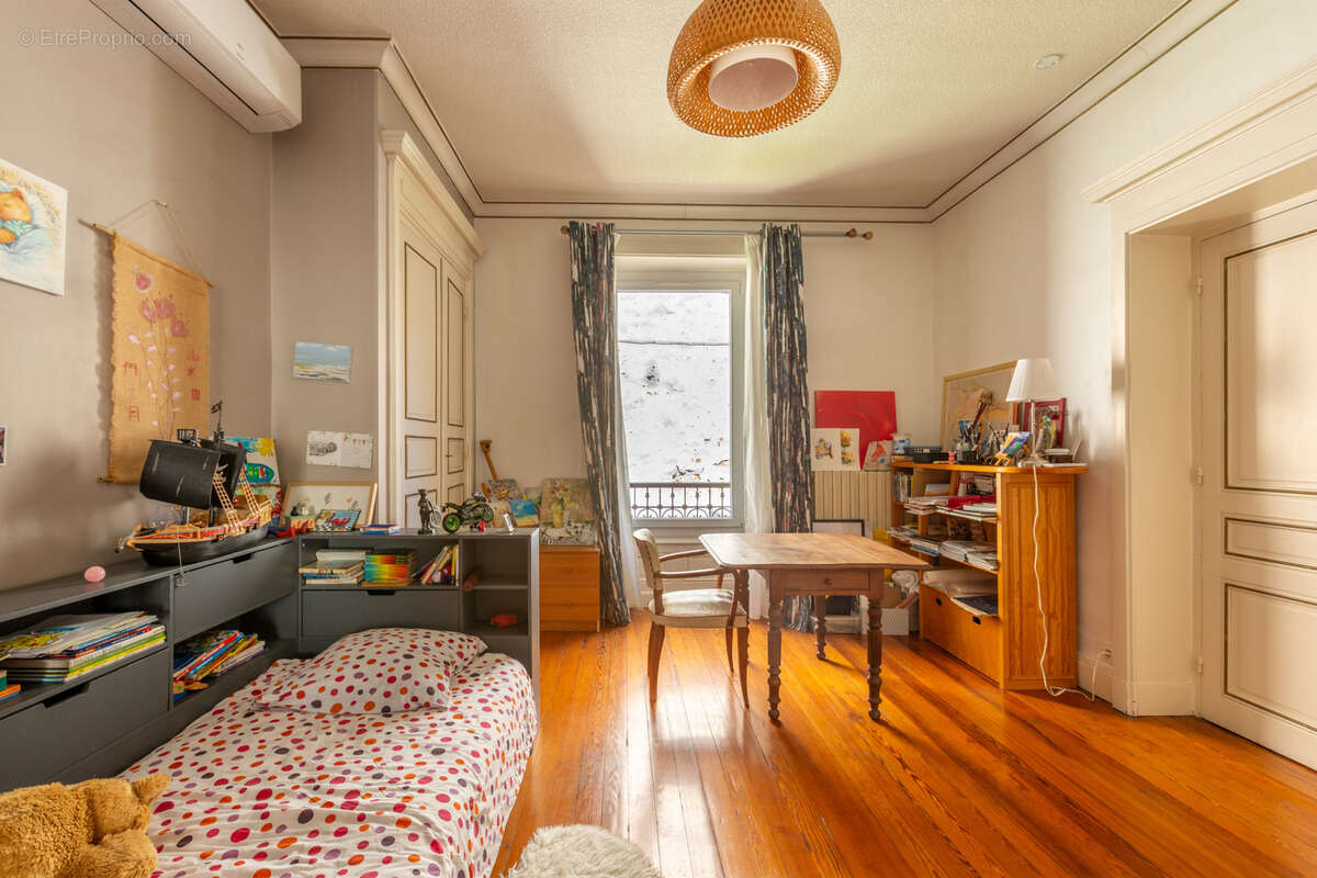 Centre ville Vienne - Belle maison bourgeoise 120 m2 - photo 14