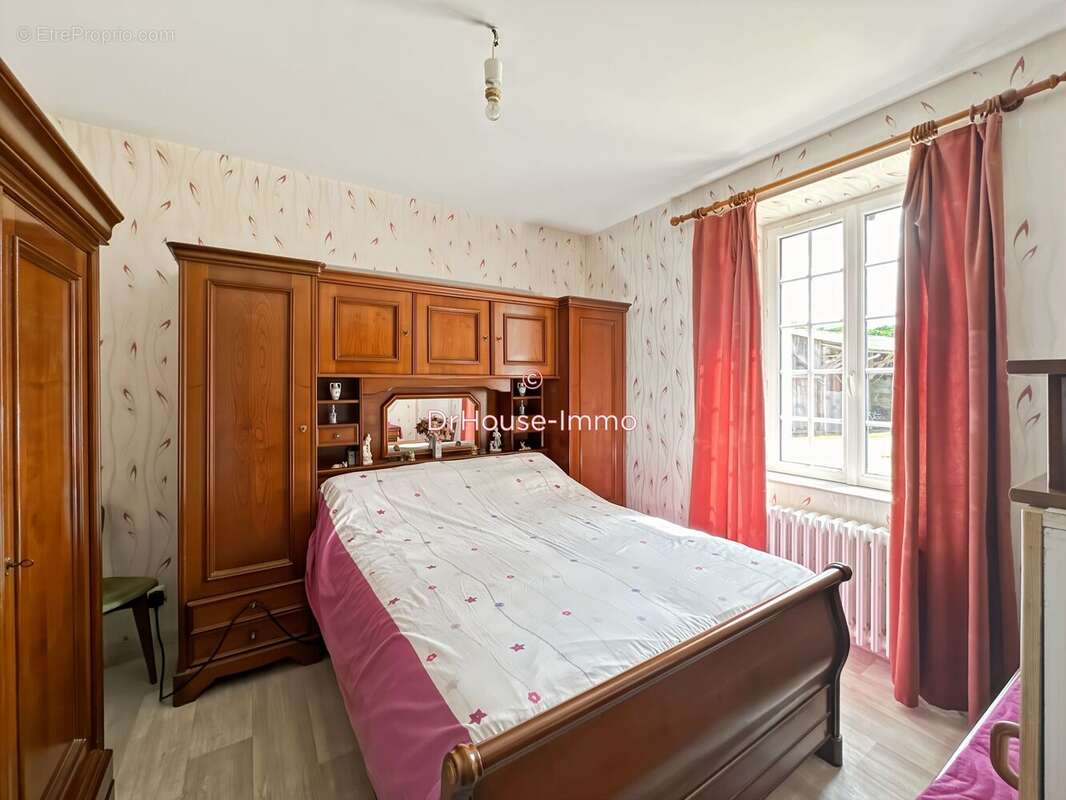 Maison 182 m² à Ige  - photo 16
