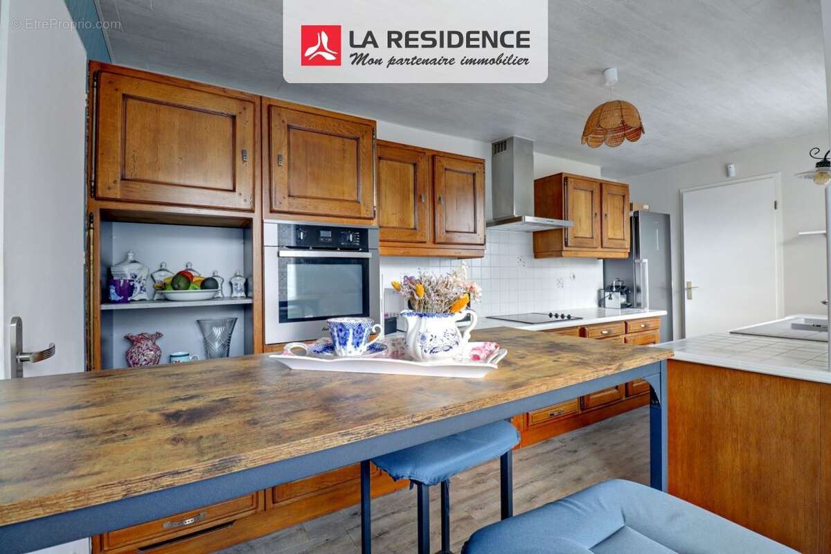 Maison à NEAUPHLE-LE-CHATEAU