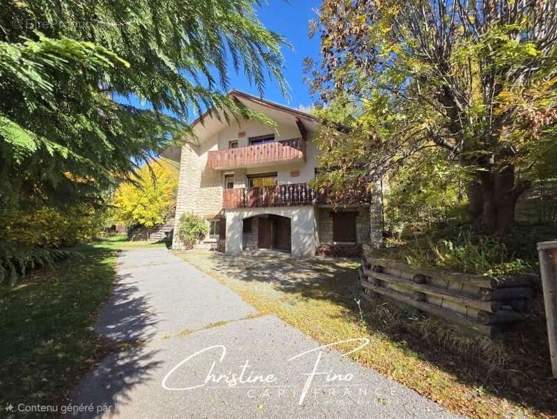 Maison à LA SALLE-LES-ALPES