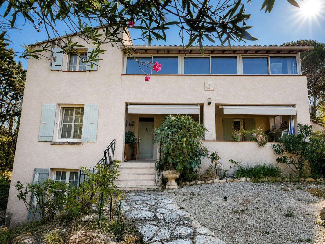 Maison de 9 pièces de 240 m² dans environnement privilégié - photo 27