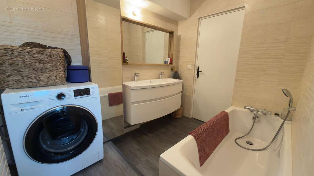 Appartement à NEUILLY-SUR-MARNE