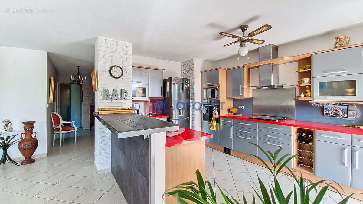 Appartement à MARSEILLE-11E