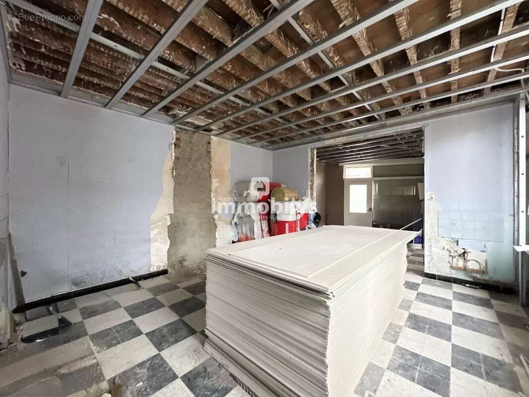 Maison à SIN-LE-NOBLE