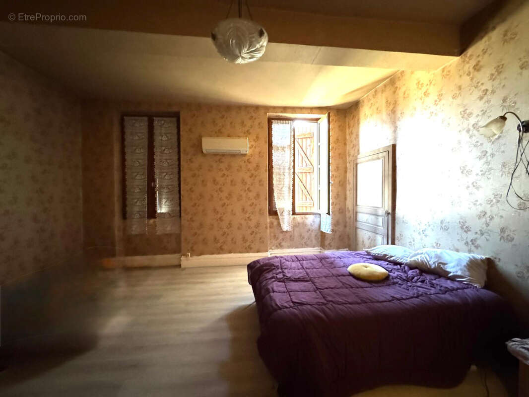 Maison à CASTELSARRASIN