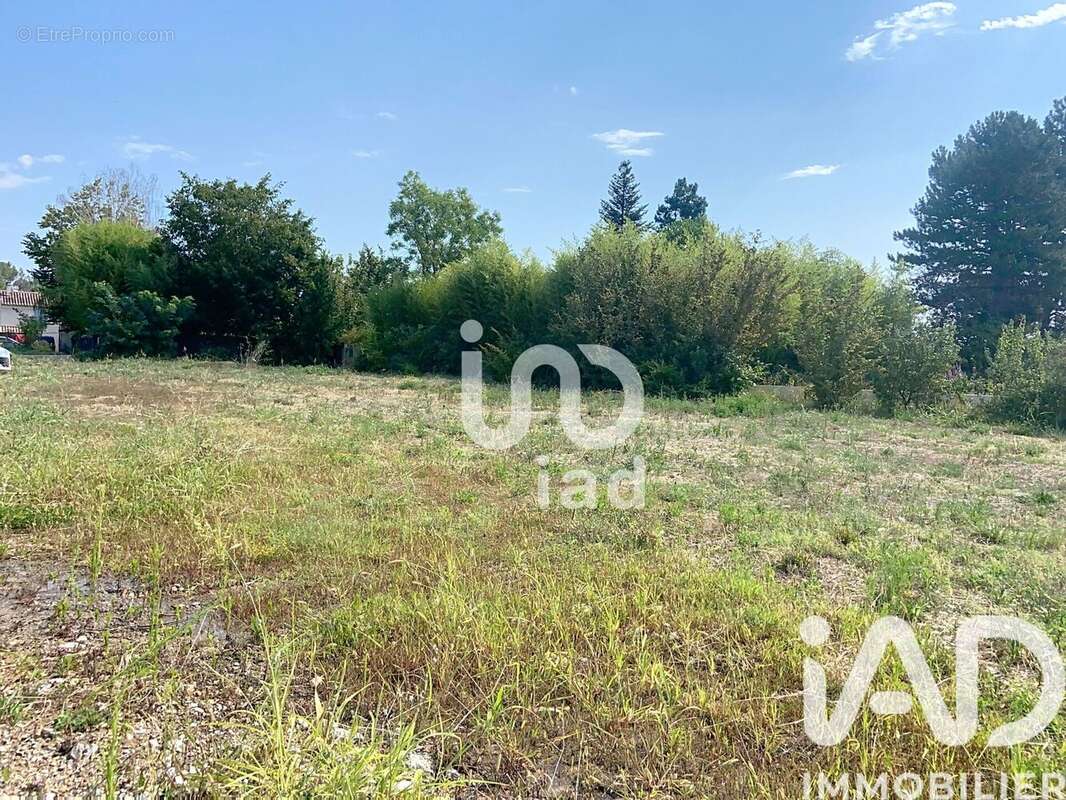 Photo 3 - Terrain à VOLX