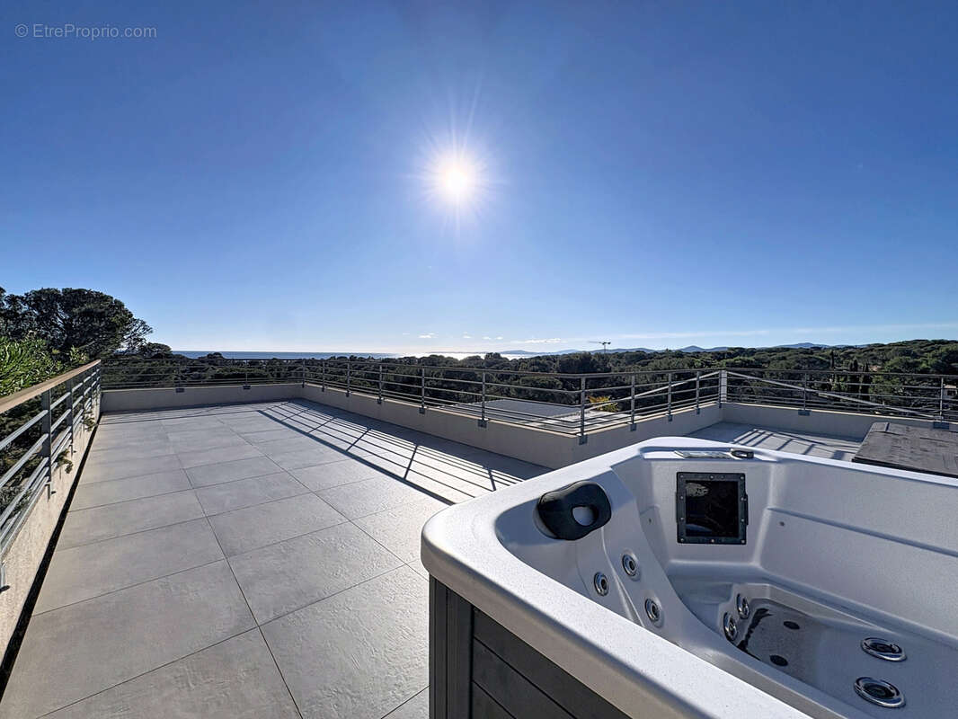 Appartement à SAINT-RAPHAEL