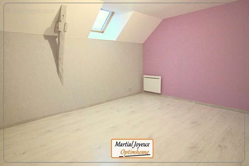 Maison à LE CHATELLIER