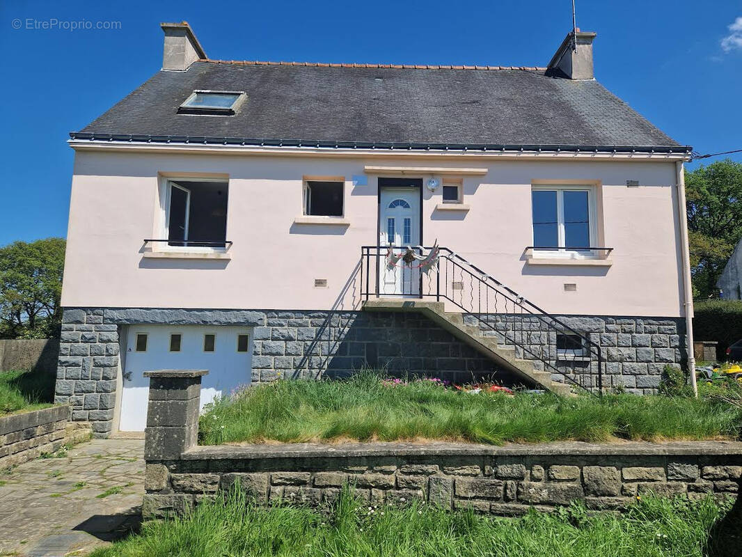 Maison à SEGLIEN