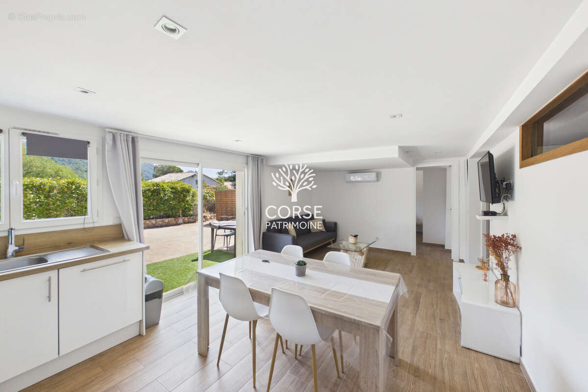 Maison avec piscine et dépendance - photo 6