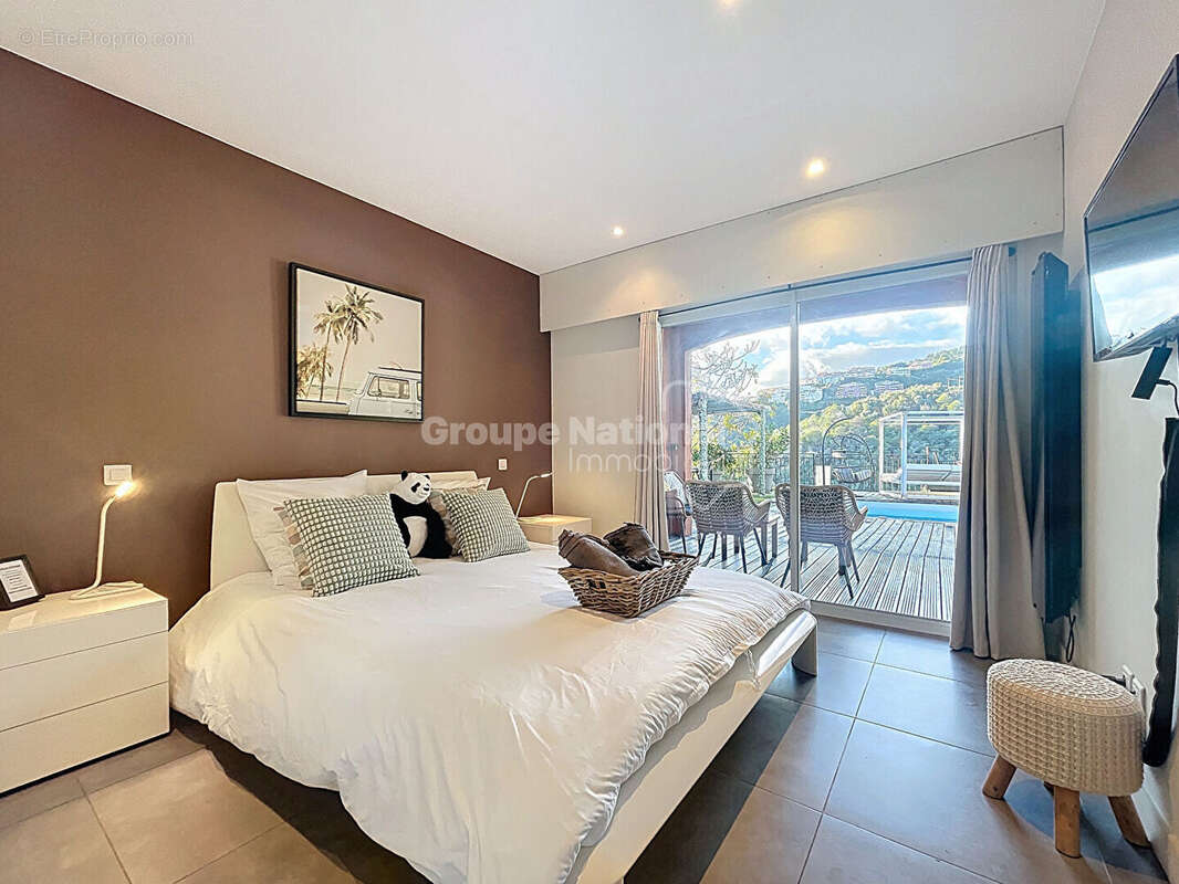 Maison à MANDELIEU-LA-NAPOULE