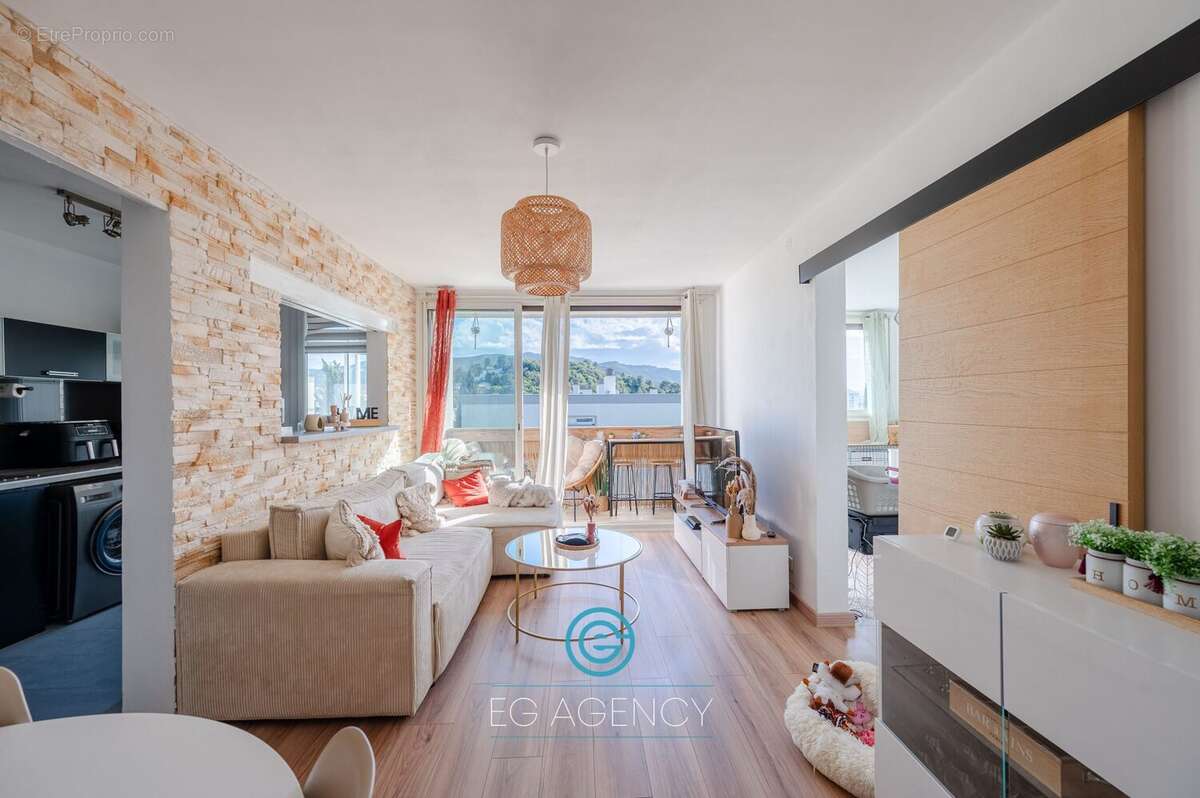 Appartement à MARSEILLE-12E