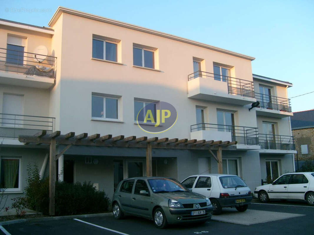 Appartement à COUERON