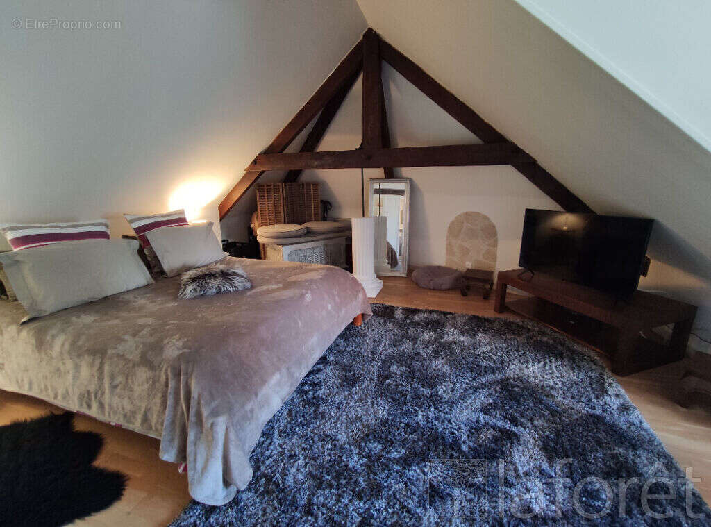 Maison à LUC-LA-PRIMAUBE
