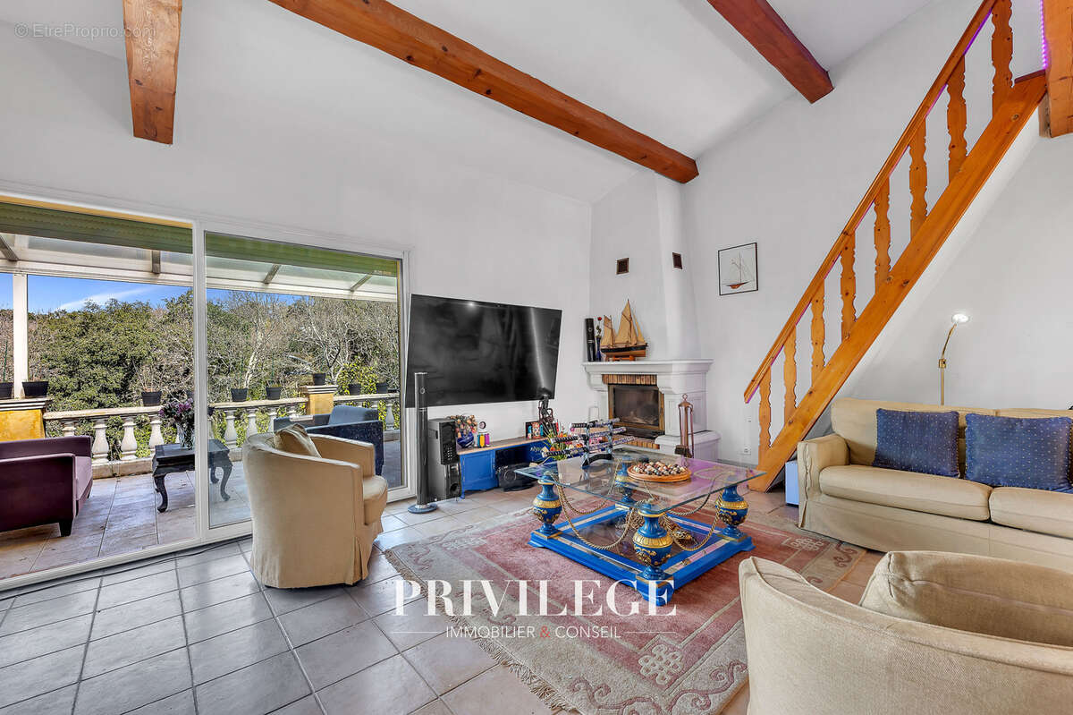 Maison à LES ADRETS-DE-L'ESTEREL