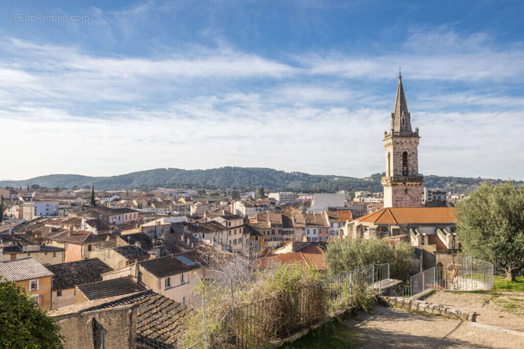 Les jardins de novaia à Draguignan