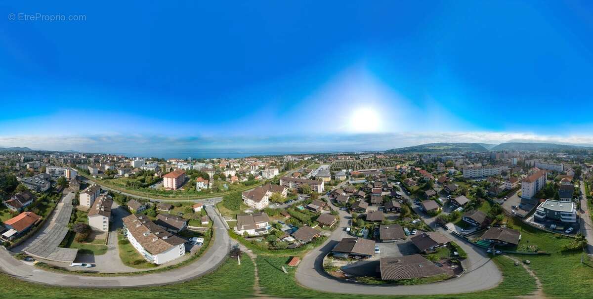 Jardins sur le lac à Thonon Les Bains