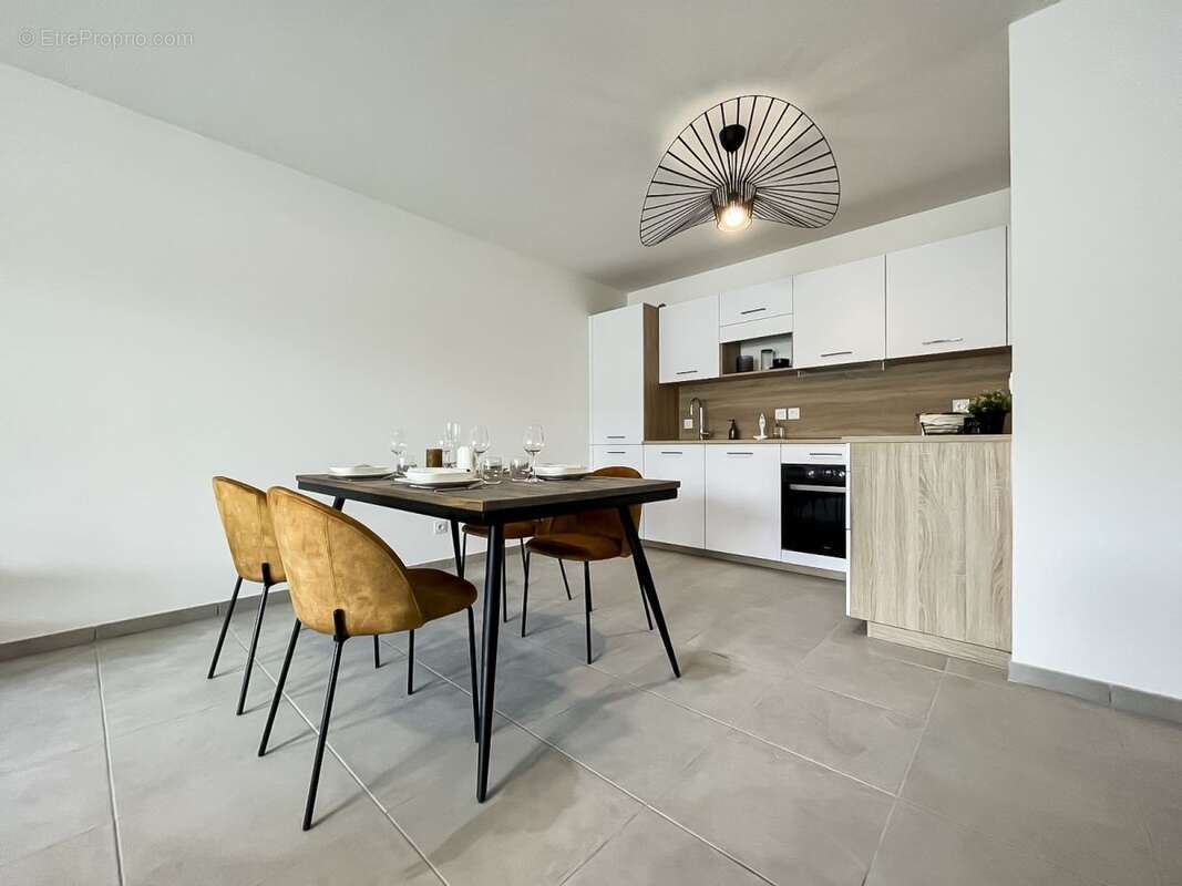 Esprit crepieux à Rillieux La Pape