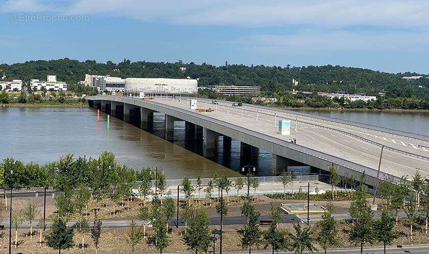 Quai neuf - otago &amp; callao à Bordeaux