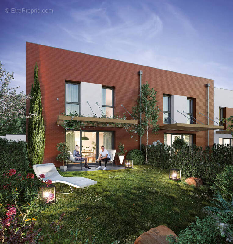 Poitiers à l'entrée nord à 10 min du pôle d'activité à Poitiers