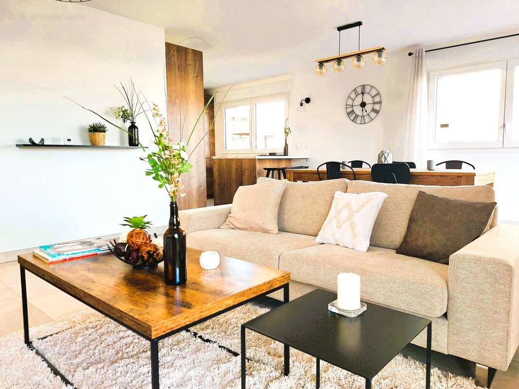 Les carres du bois à St Bonnet De Mure