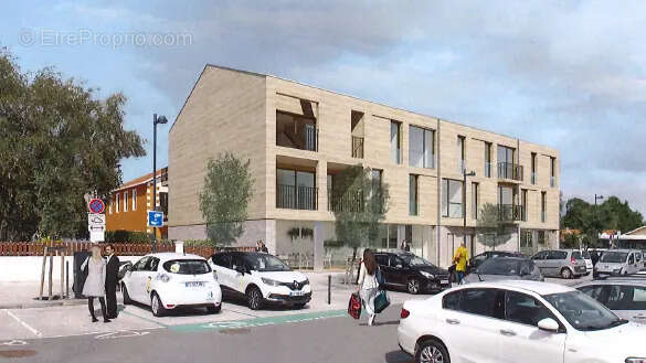 Biganos à proximité de la gare à Biganos