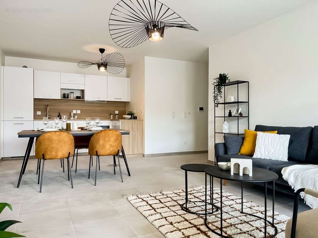 Esprit crepieux à Rillieux La Pape