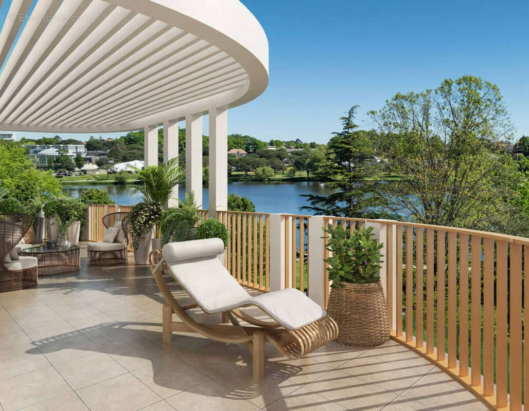 Saint-paul-lès-dax face au lac christus à St Paul Les Dax