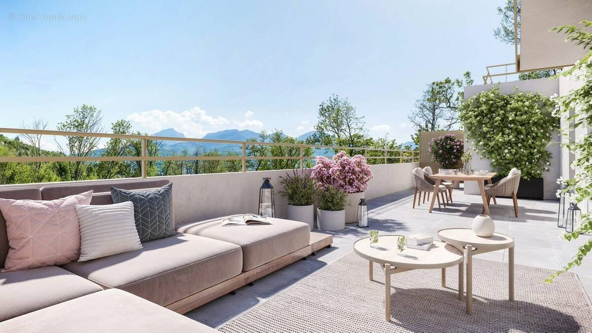 Nouveau à chambéry à Chambery