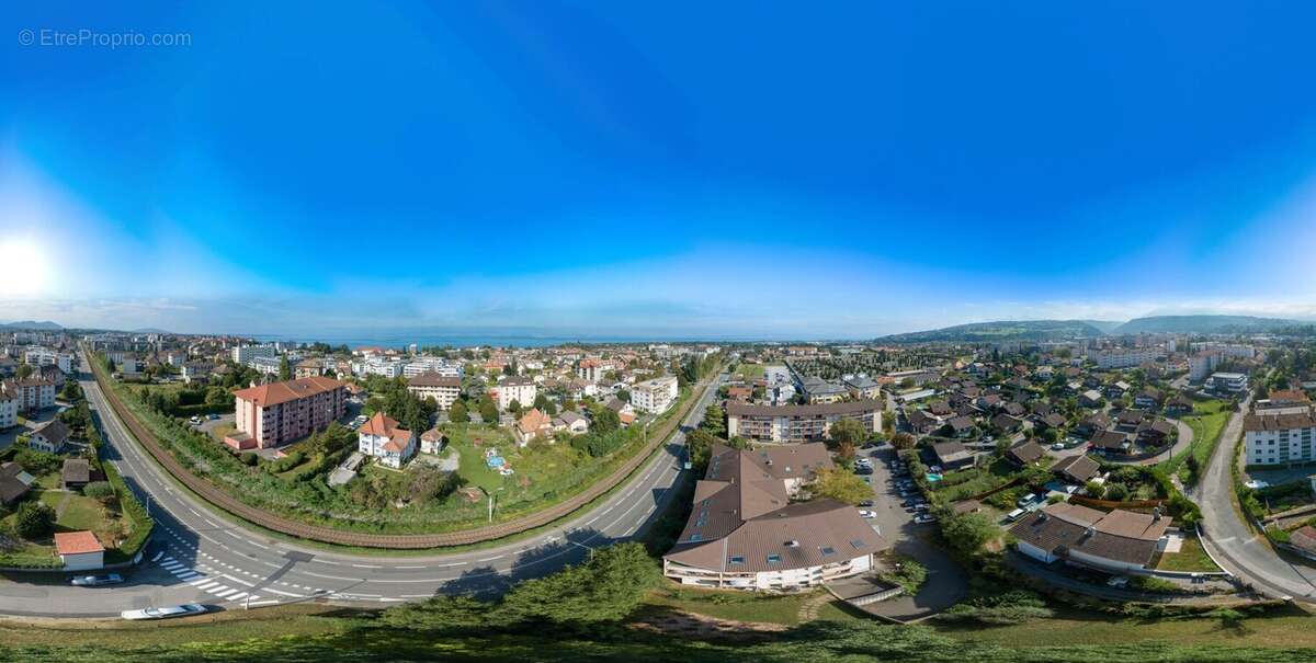 Jardins sur le lac à Thonon Les Bains