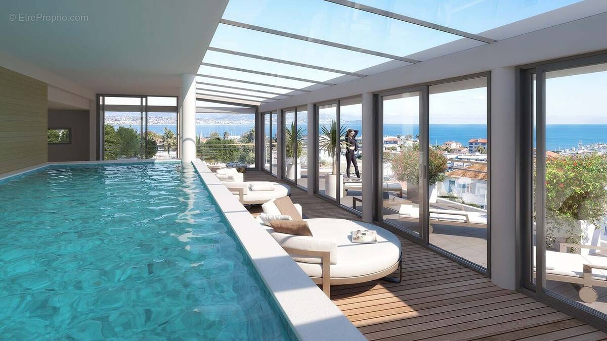 Antibes derniers 2 pièces résidence avec piscine à Antibes