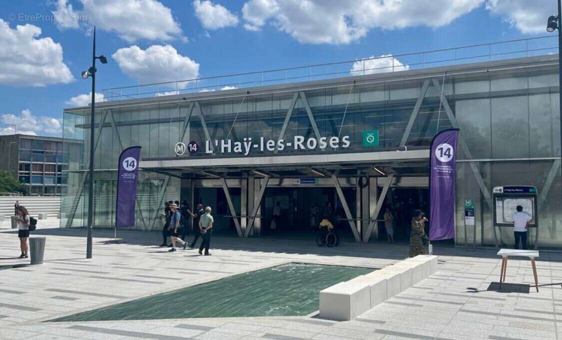 Villa rosella à L Hay Les Roses