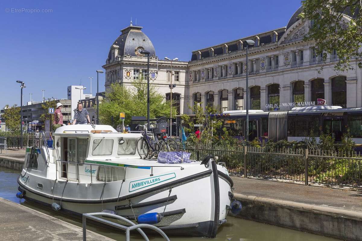 Allée gloria à Toulouse