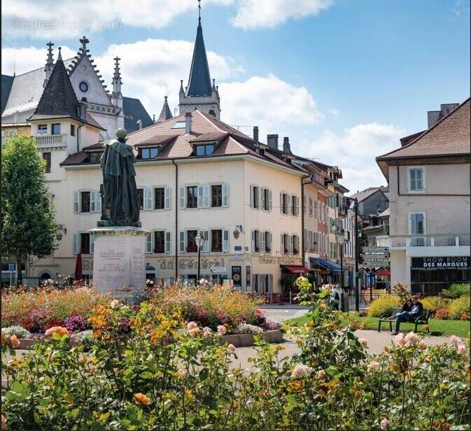 Jardins sur le lac à Thonon Les Bains