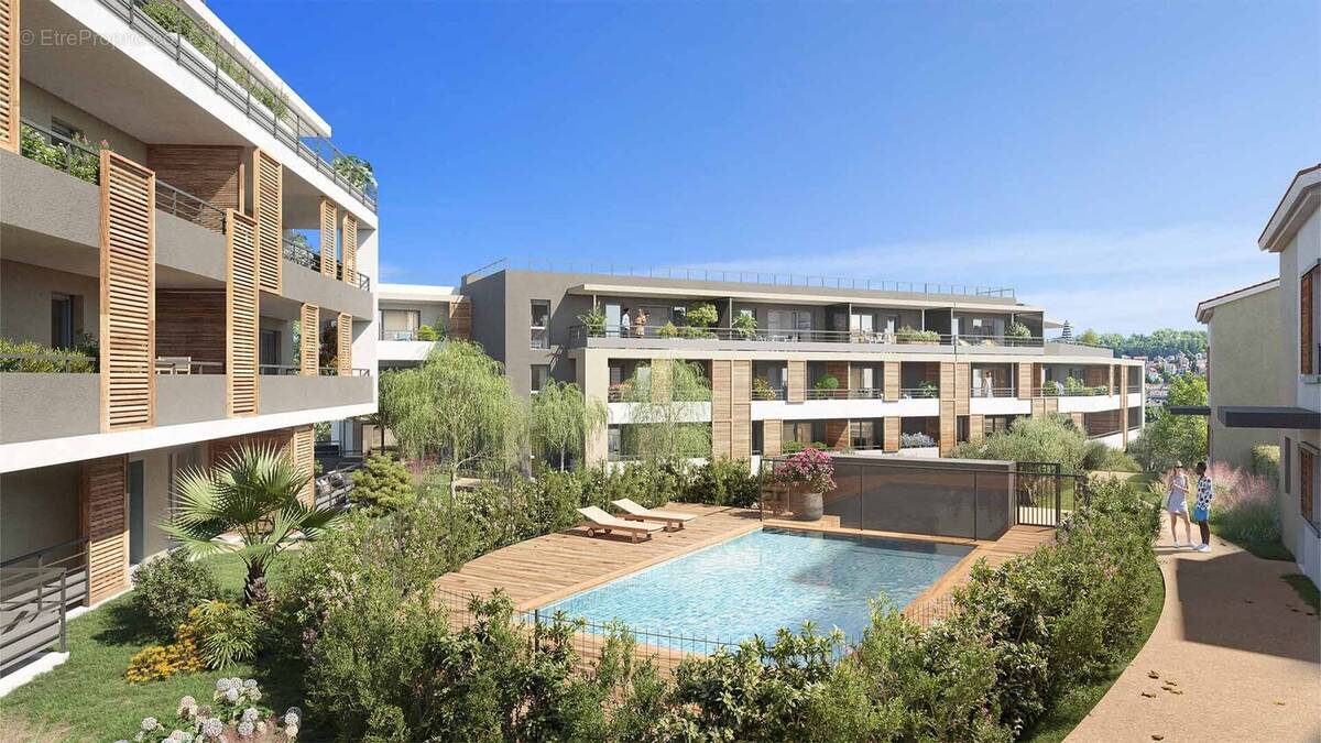 St-laurent du var du 2 au 4 p résidence piscine à St Laurent Du Var