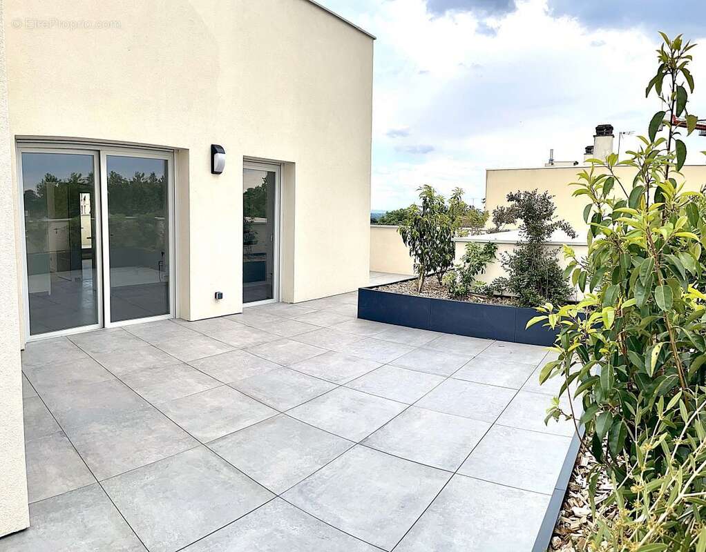 Esprit crepieux à Rillieux La Pape