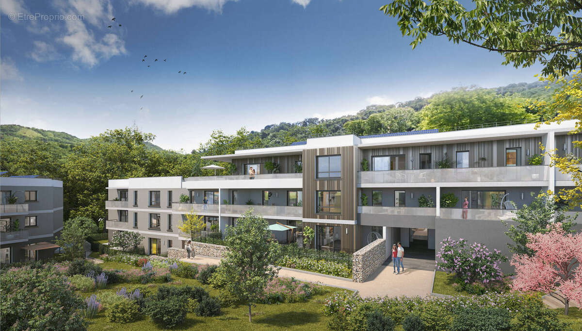 Eybens en lisière de la forêt proche centre à Eybens